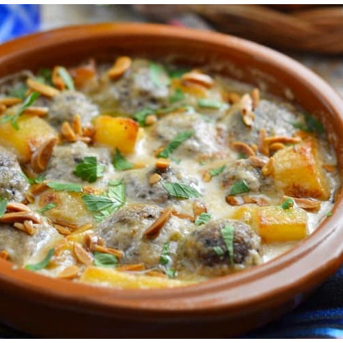 وجبة كفته صينية بندوره او طحينه مع خبز